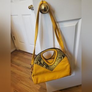 Women's Yellow bag / purse